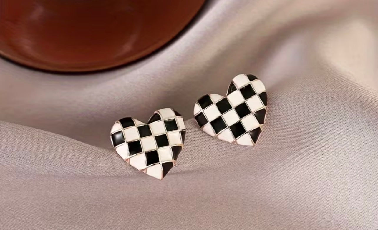 Checkered Heart Earrings
